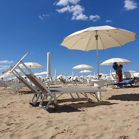 Hotel Kim Rimini Extérieur photo