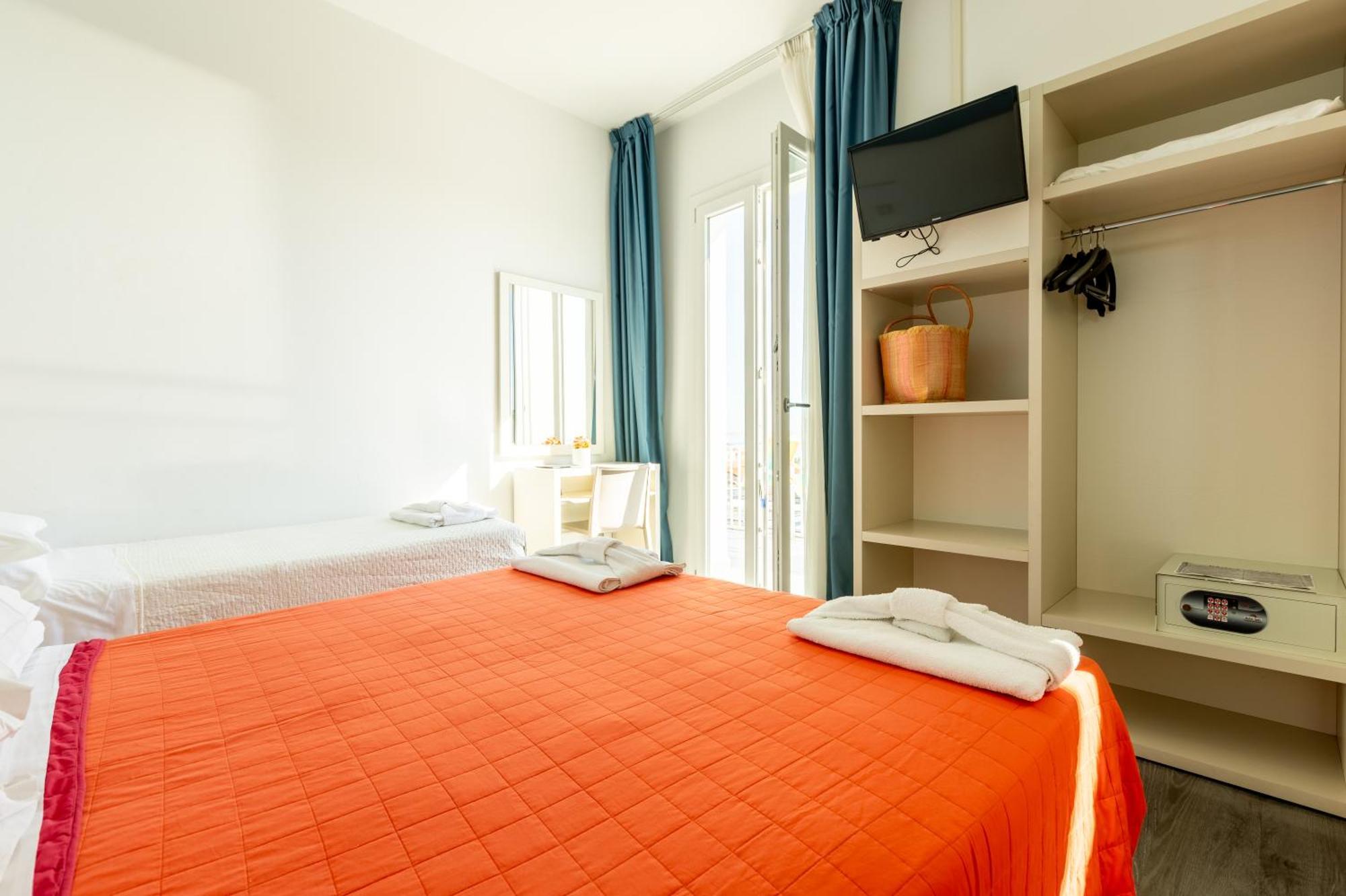 Hotel Kim Rimini Extérieur photo