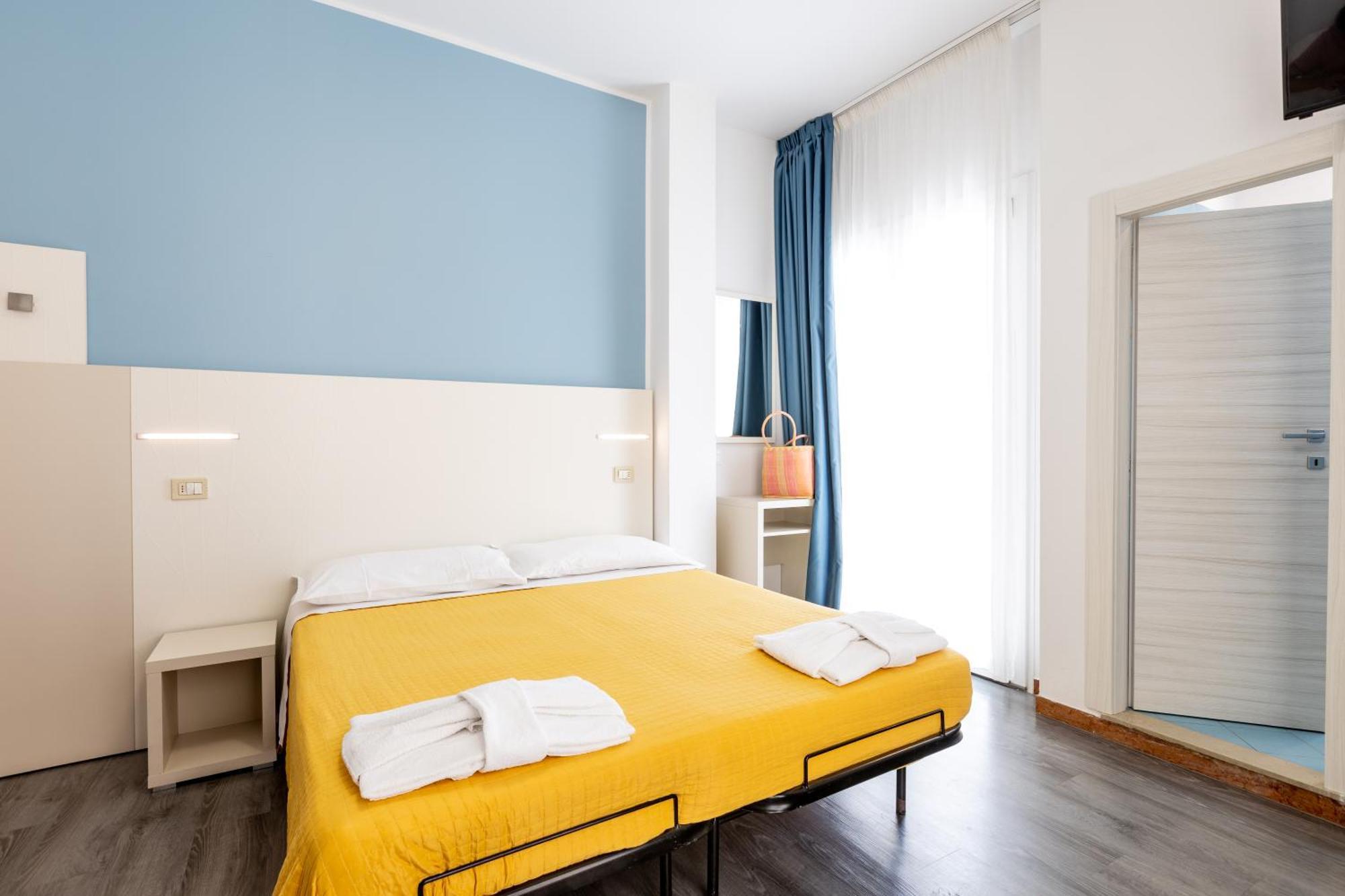 Hotel Kim Rimini Extérieur photo