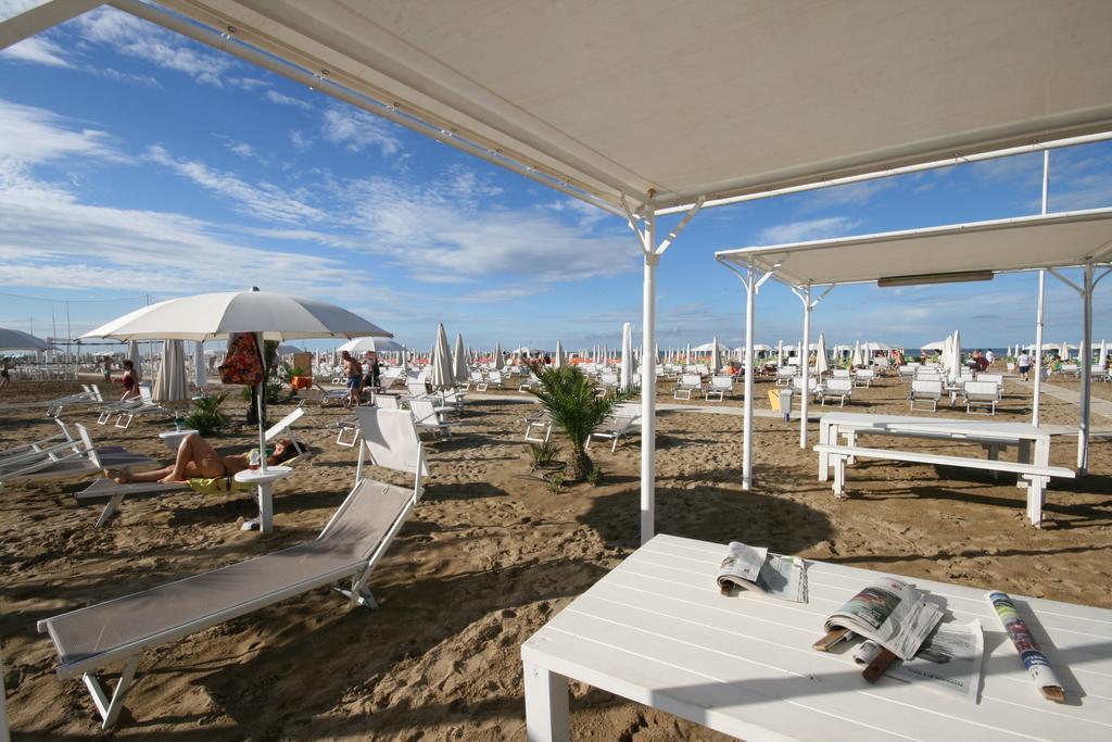 Hotel Kim Rimini Extérieur photo