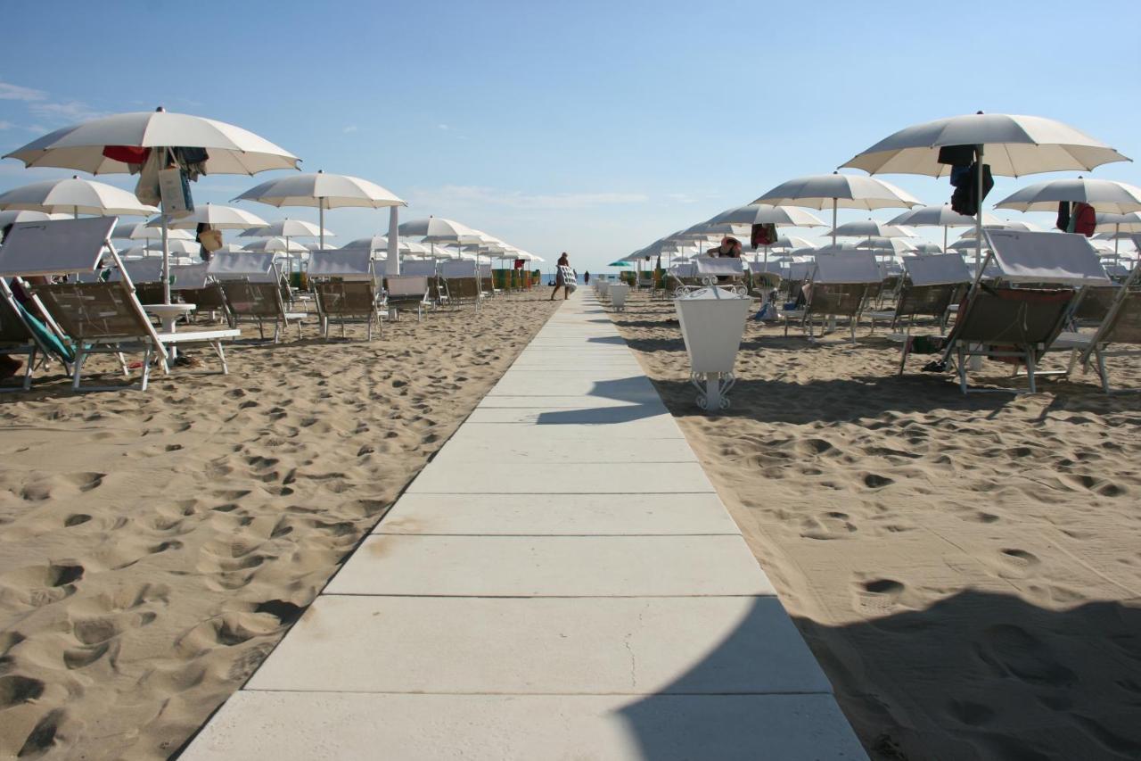 Hotel Kim Rimini Extérieur photo